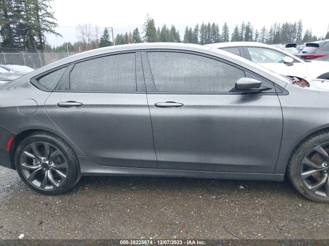 1C3CCCBG1FN713568 Chrysler 200 S