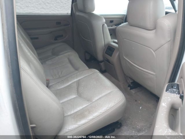 2004 GMC YUKON XL 1500 3GKFK16Z44G174773 Photo 7