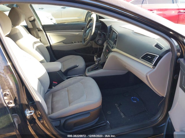 Продаж на аукціоні авто 2018 Hyundai Elantra Sel, vin: KMHD84LF6JU504334, номер лоту: 38225972