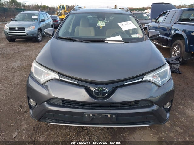 2018 TOYOTA RAV4 XLE VIN: JTMRFREV5JJ242728