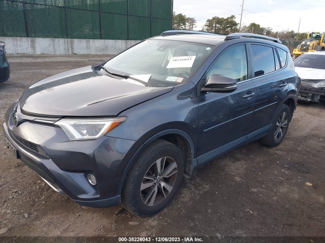 2018 TOYOTA RAV4 XLE VIN: JTMRFREV5JJ242728