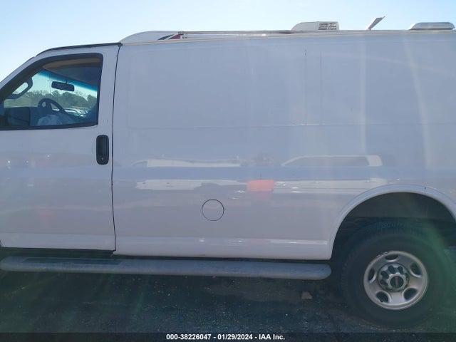 GMC Savana Cargo Rwd 2500 Regular Wheelbase Work Van 2020 1GTW7AFG3L1221607 Image 14
