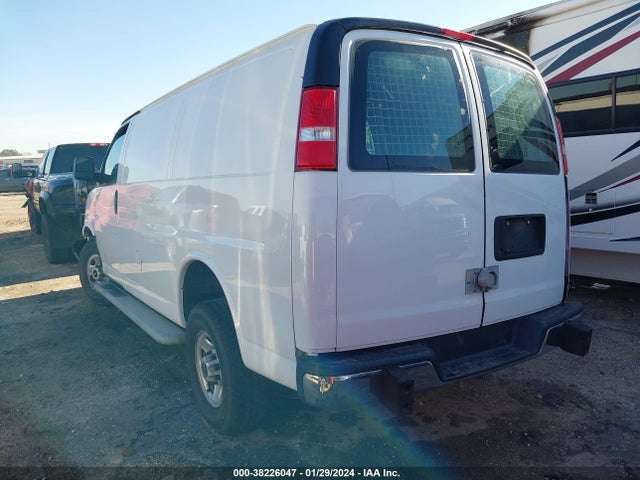 GMC Savana Cargo Rwd 2500 Regular Wheelbase Work Van 2020 1GTW7AFG3L1221607 Image 3