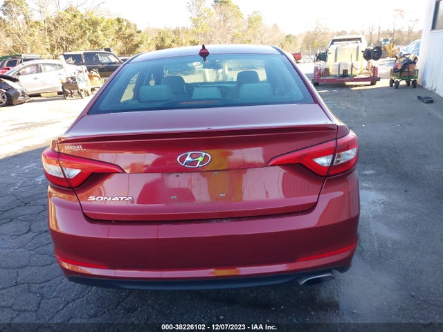 2015 HYUNDAI SONATA SE VIN: 5NPE24AF3FH255828