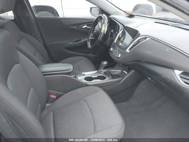 Chevrolet MALIBU LT 2018 1G1ZD5ST9JF199962 Image 5