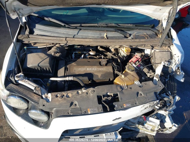 Chevrolet Sonic Ls Auto 2015 1G1JA6SH5F4188581 Image 10