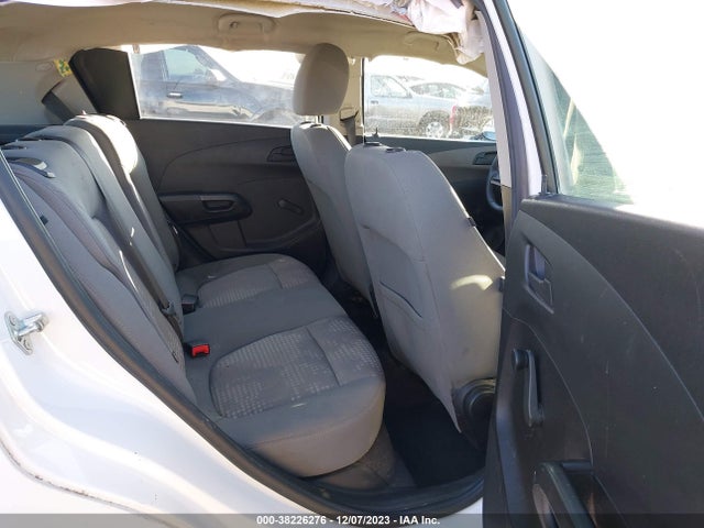 Chevrolet Sonic Ls Auto 2015 1G1JA6SH5F4188581 Image 8