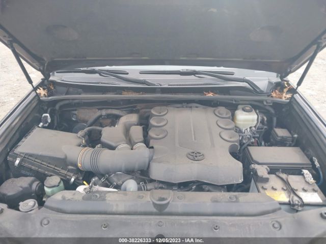 2020 TOYOTA 4RUNNER JTEBU5JR3L5762894 Photo 9