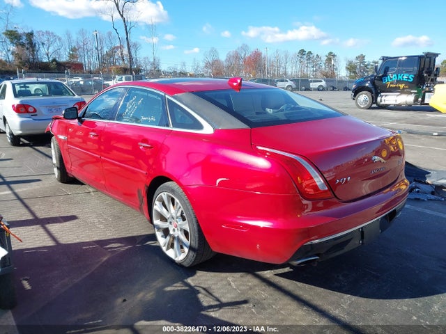 2019 JAGUAR XJ SAJWJ2GDXK8W21425 Photo 2