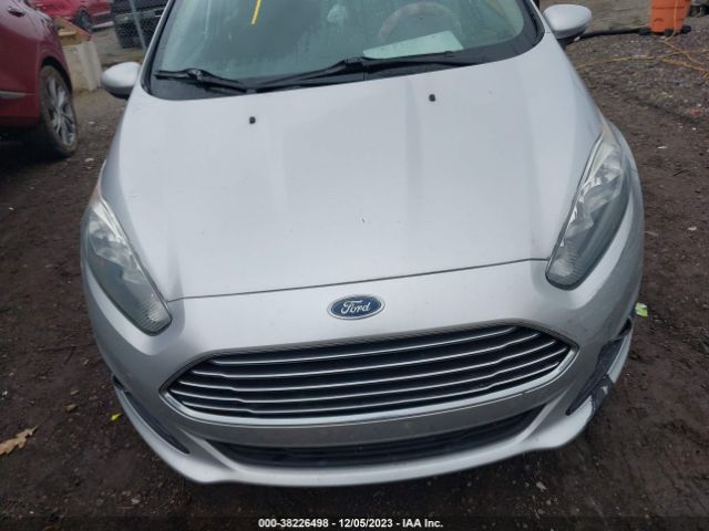 3FADP4EJ2FM225716 Ford FIESTA SE