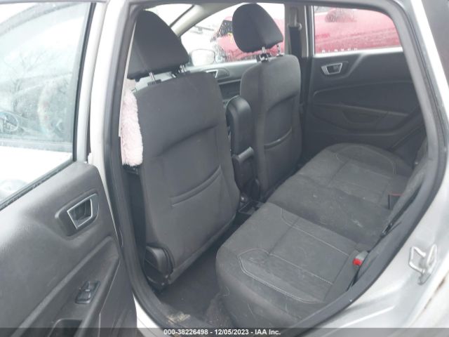 3FADP4EJ2FM225716 Ford FIESTA SE