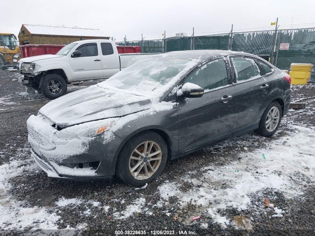 Ford FOCUS SE 2018 1FADP3FE9JL234886 Image 2
