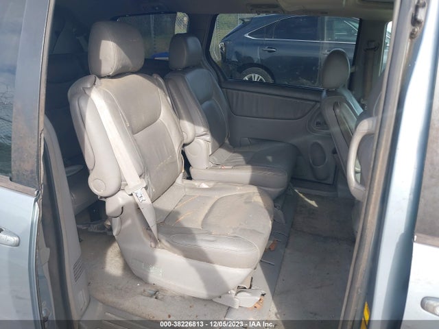 2004 TOYOTA SIENNA XLE LIMITED VIN: 5TDBA22C14S008085