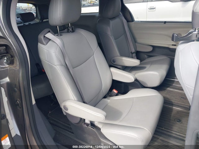 2023 TOYOTA SIENNA XLE VIN: 5TDJRKECXPS146535