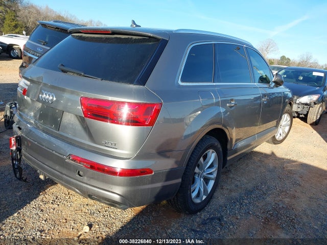 Audi Q7 3.0t Premium 2017 WA1LABF7XHD023889 Image 4