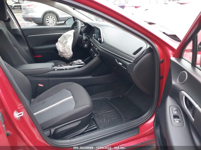 5NPEG4JA6NH142900 Hyundai SONATA SE