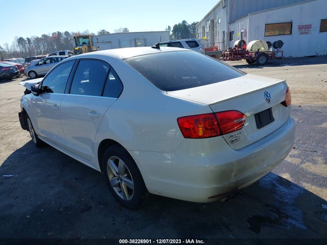 2012 VOLKSWAGEN JETTA 2.0L TDI VIN: 3VWLL7AJ5CM360500
