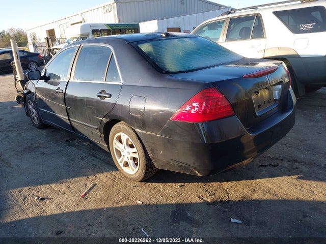 2007 HONDA ACCORD SDN EX-L VIN: 1HGCM568X7A028325