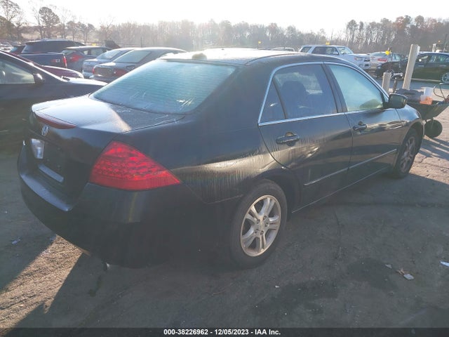2007 HONDA ACCORD SDN EX-L VIN: 1HGCM568X7A028325