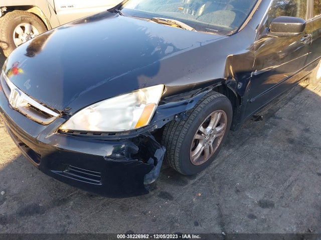 2007 HONDA ACCORD SDN EX-L VIN: 1HGCM568X7A028325