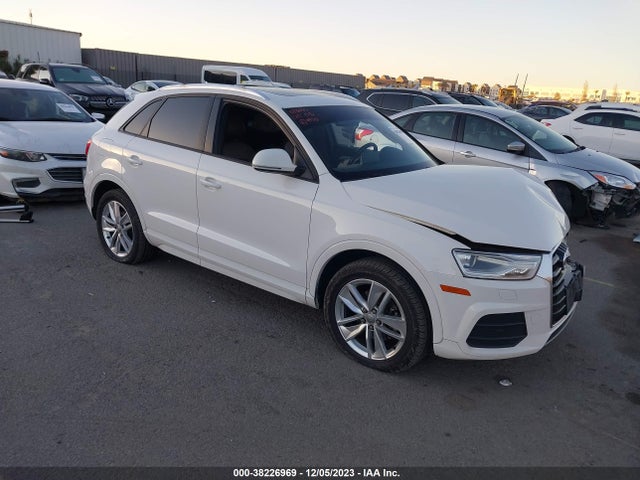 Audi Q3 2.0t Premium 2017 WA1ECCFS3HR002687 Image 1