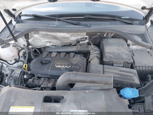 WA1ECCFS3HR002687 Audi Q3 2.0t Premium