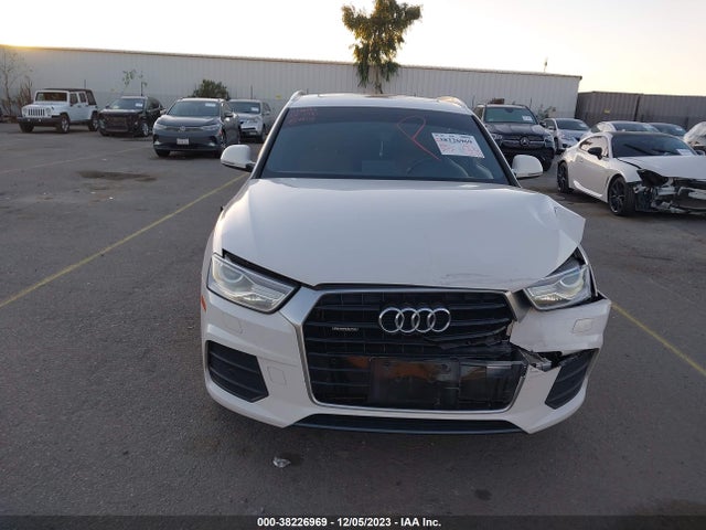 WA1ECCFS3HR002687 Audi Q3 2.0t Premium