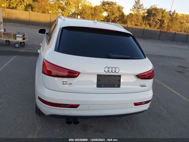 Audi Q3 2.0t Premium 2017 WA1ECCFS3HR002687 Image 16