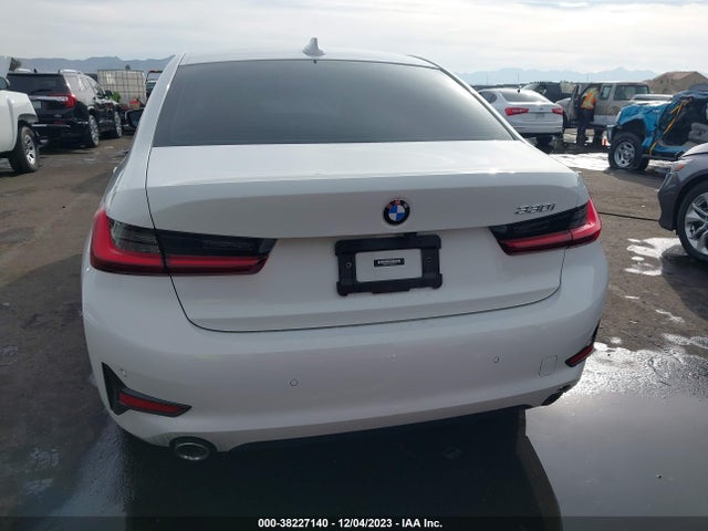 BMW 330I 2022 3MW5R1J07N8C47641 Image 16