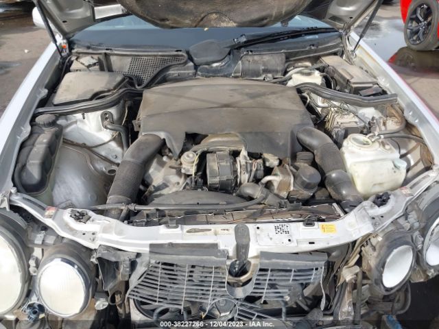 2002 MERCEDES-BENZ E-CLASS WDBJF74J52B451297 Photo 9