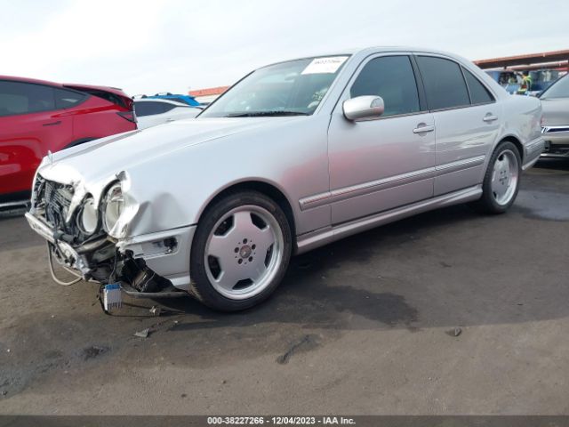 2002 MERCEDES-BENZ E-CLASS WDBJF74J52B451297 Photo 1
