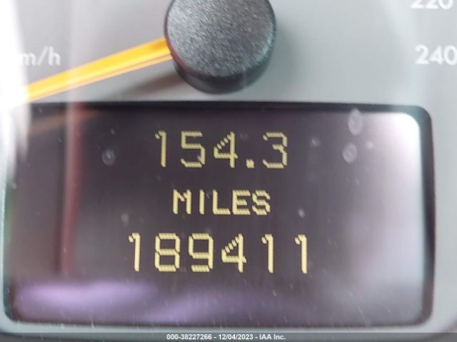 2002 MERCEDES-BENZ E-CLASS WDBJF74J52B451297 Photo 6