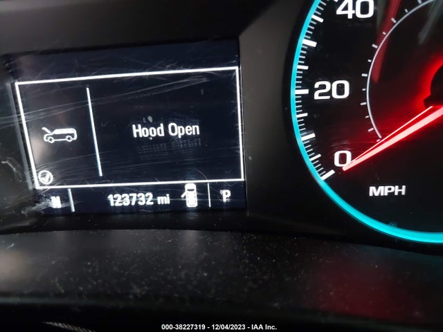 2018 CHEVROLET EQUINOX LT VIN: 2GNAXSEV3J6281131