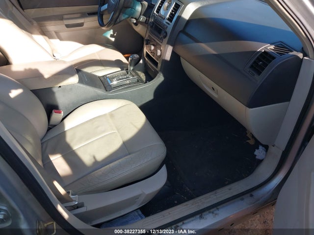 2005 CHRYSLER 300 TOURING VIN: 2C3JA53G15H152089