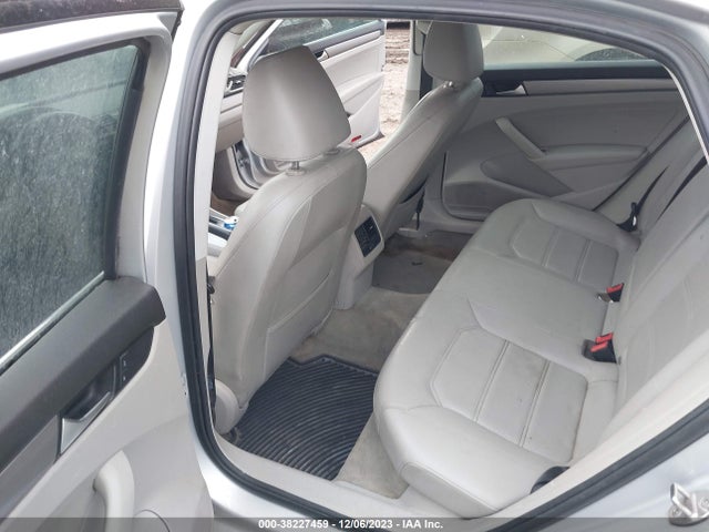 2015 VOLKSWAGEN PASSAT 1.8T SE VIN: 1VWBT7A33FC026453