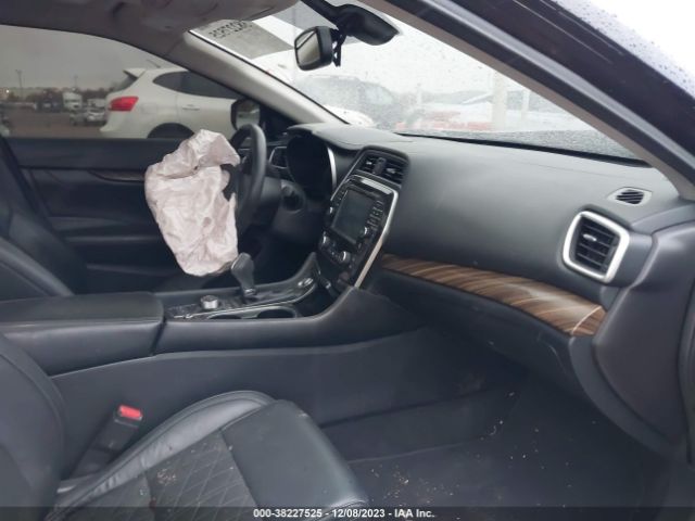 1N4AA6AP9HC370668 Nissan Maxima 3.5 Platinum