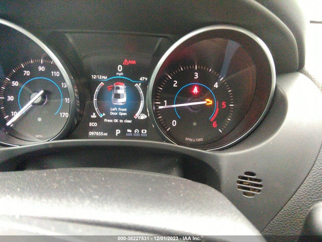 2017 JAGUAR XE SAJAD4BN1HCP10982 Photo 6