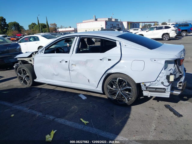 2023 NISSAN ALTIMA SR FWD VIN: 1N4BL4CV7PN403958