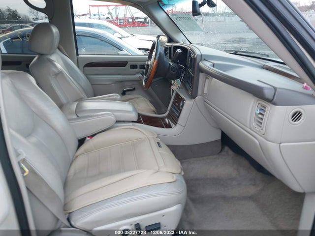 2003 CADILLAC ESCALADE STANDARD VIN: 1GYEK63N23R300952