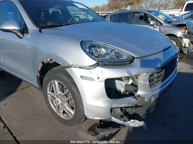 2016 PORSCHE CAYENNE WP1AA2A2XGKA14207 Photo 5