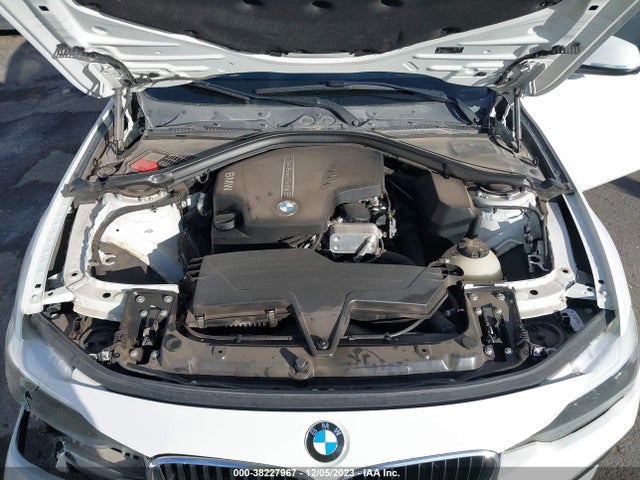 BMW 320i Xdrive 2016 WBA8E5G54GNT94664 Image 10