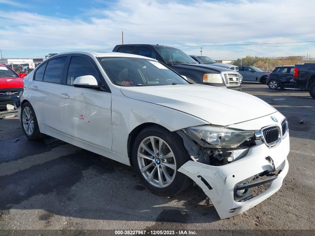 BMW 320i Xdrive 2016 WBA8E5G54GNT94664 Image 6