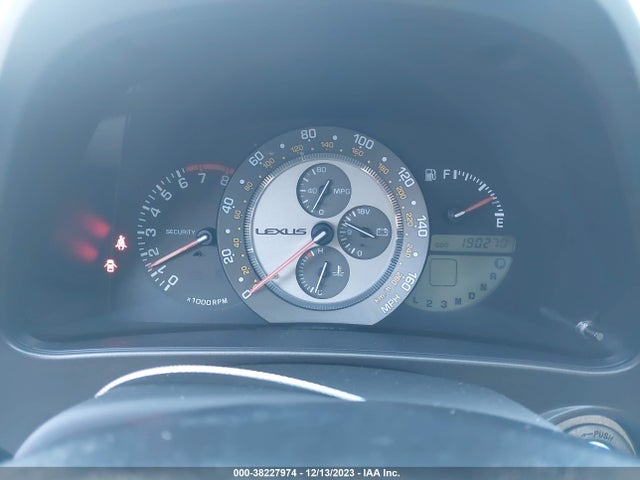 2001 LEXUS IS 300 BASE (A5) VIN: JTHBD182910025701