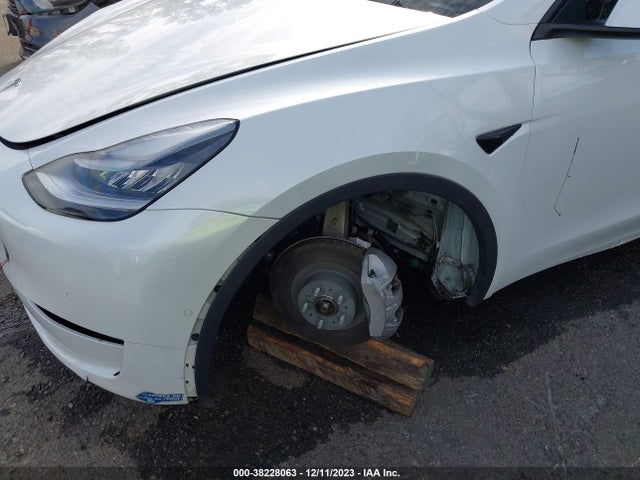 2021 TESLA MODEL Y LONG RANGE DUAL MOTOR ALL-WHEEL DRIVE VIN: 5YJYGDEE9MF082859