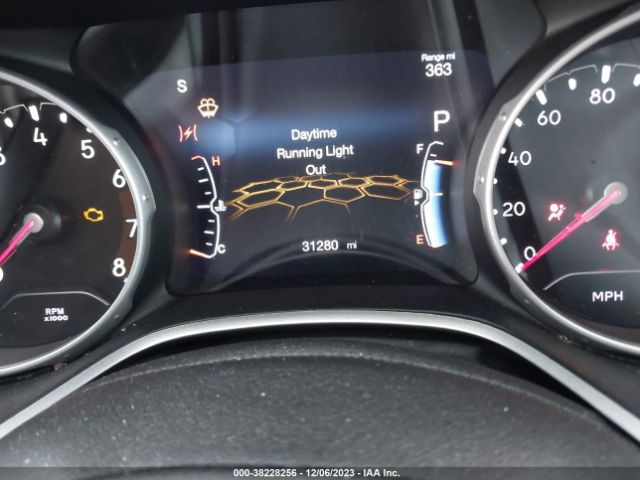 3C4NJCBB9LT218903 Jeep Compass Latitude Fwd