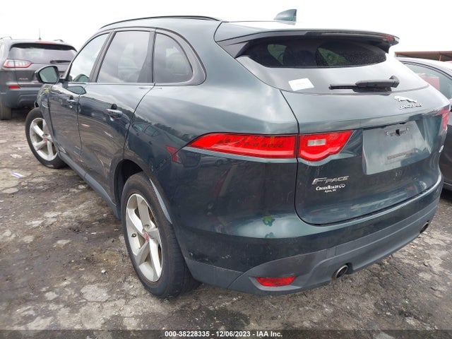 2017 JAGUAR F-PACE SADCJ2BVXHA489693 Photo 2