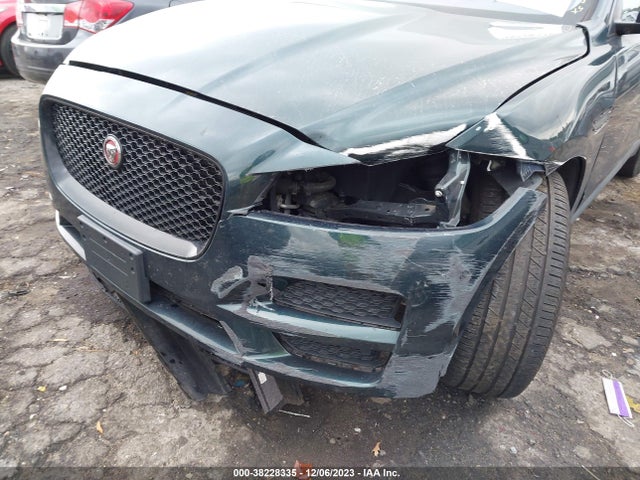 2017 JAGUAR F-PACE SADCJ2BVXHA489693 Photo 5