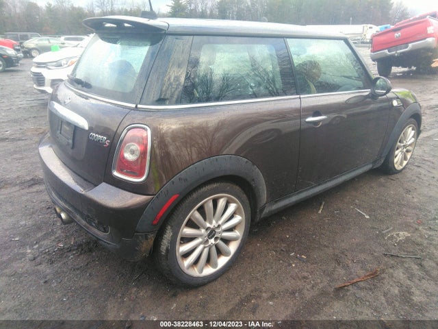 2010 MINI COOPER S WMWMF7C50ATZ74381 Photo 3