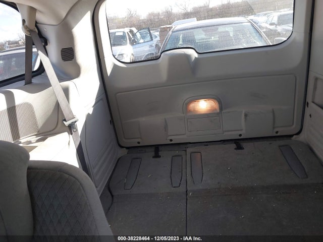 2008 CHRYSLER TOWN & COUNTRY LX VIN: 2A8HR44H68R818228