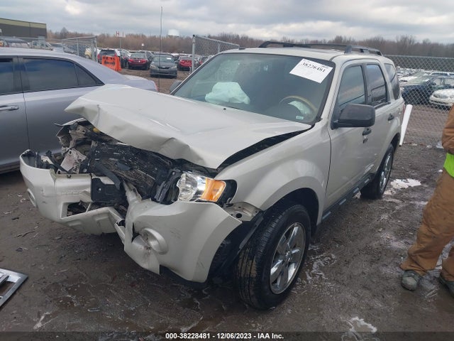 2009 FORD ESCAPE XLT VIN: 1FMCU03739KD10912